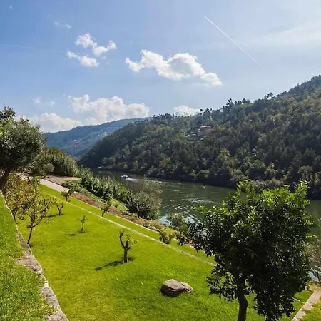 Casa de Férias Douro Piscina E Acesso Privado Rio Douro São Lourenço do Douro