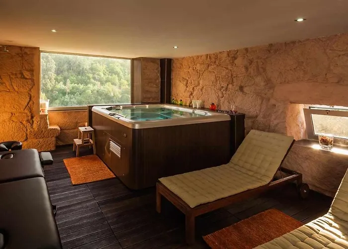 Douro Piscina E Acesso Privado Rio Douro 펜션