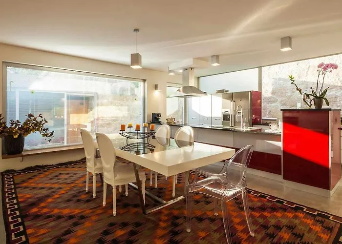 Hébergement de vacances Douro Piscina E Acesso Privado Rio Douro *